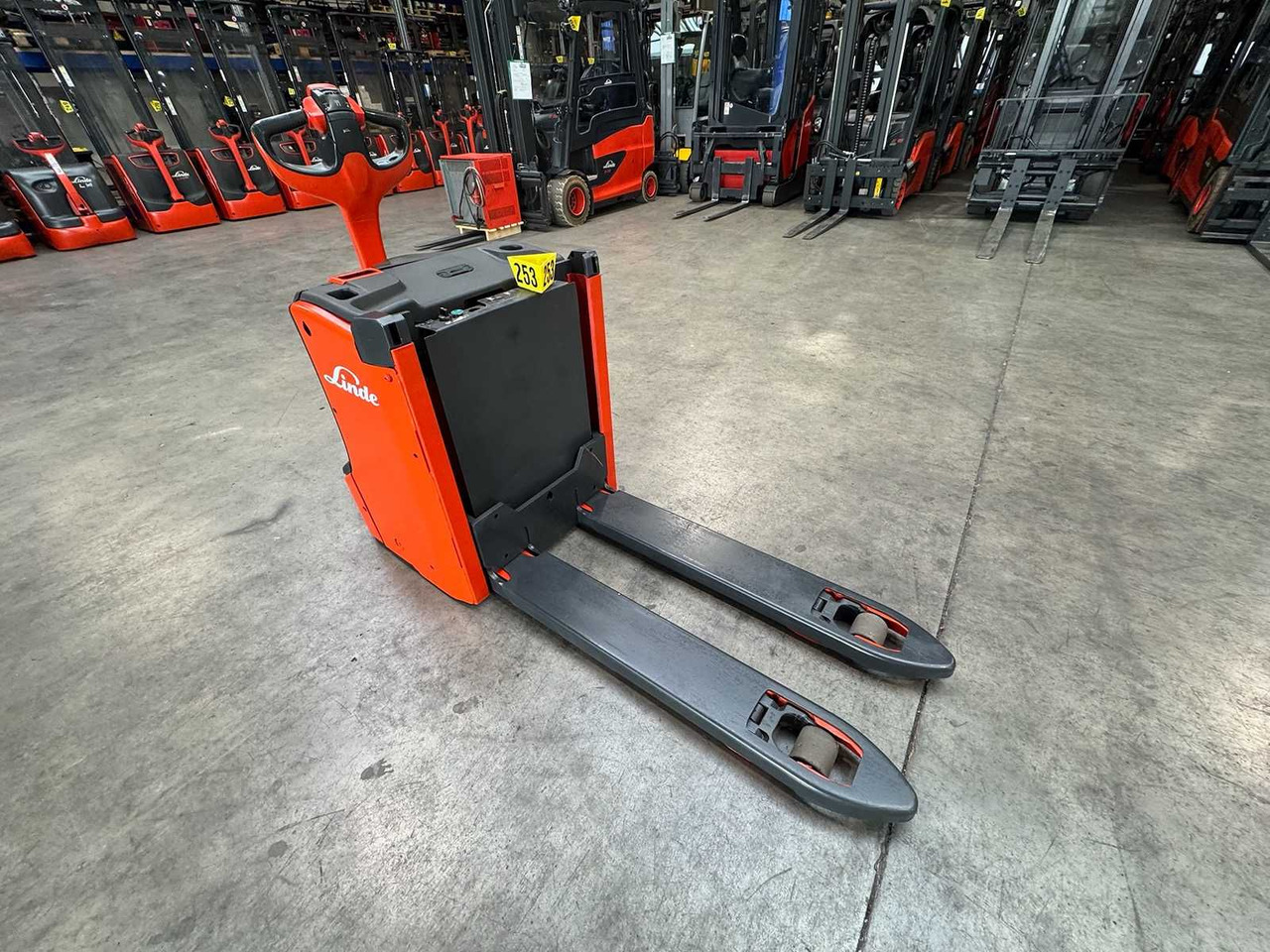 2018 LINDE T16L PALLET TRUCK ANT STACKER INITIAL STROKE 1,480 HOURS - Gaffeltruck: bilde 5 2018 LINDE T16L PALLET TRUCK ANT STACKER INITIAL STROKE 1,480 HOURS - Gaffeltruck: bilde 5
