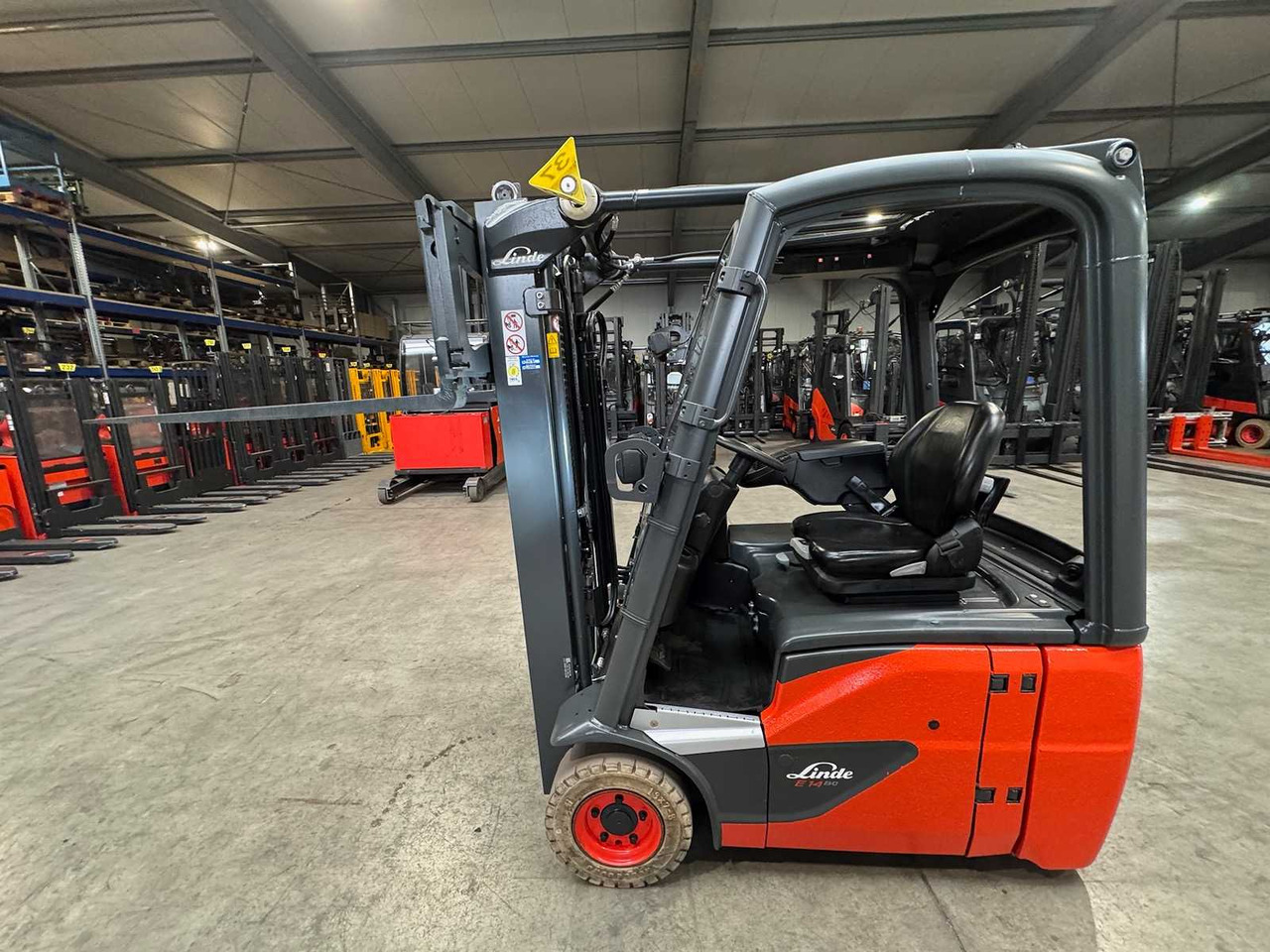 2018 SERVICE + UVV 12/2026 LINDE E14 DUPLEX FREE LIFT ELECTRIC FORKLIFT 3,561 HOURS - Gaffeltruck: bilde 1 2018 SERVICE + UVV 12/2026 LINDE E14 DUPLEX FREE LIFT ELECTRIC FORKLIFT 3,561 HOURS - Gaffeltruck: bilde 1