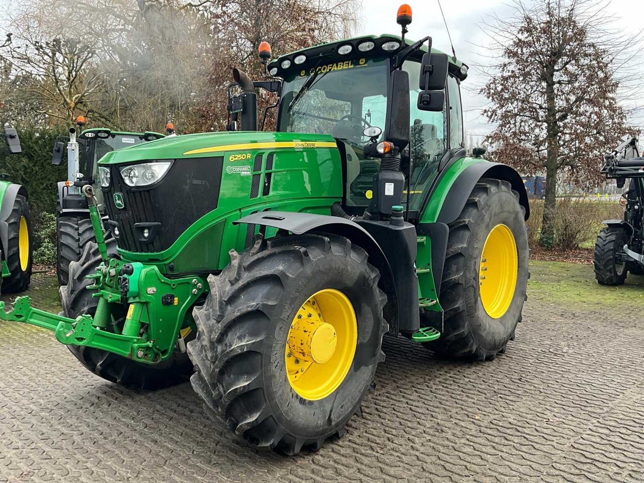 2019 JOHN DEERE 6R250 FOUR WHEEL DRIVE FARM TRACTOR - Traktor: bilde 1 2019 JOHN DEERE 6R250 FOUR WHEEL DRIVE FARM TRACTOR - Traktor: bilde 1
