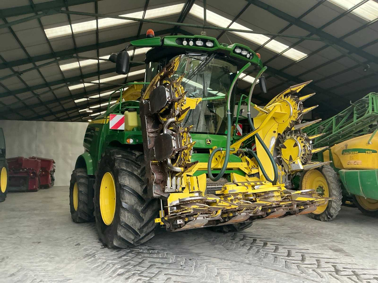 2019 JOHN DEERE 8300 SELF-PROPELLED FORAGE HARVESTER - Forhøster: bilde 3 2019 JOHN DEERE 8300 SELF-PROPELLED FORAGE HARVESTER - Forhøster: bilde 3