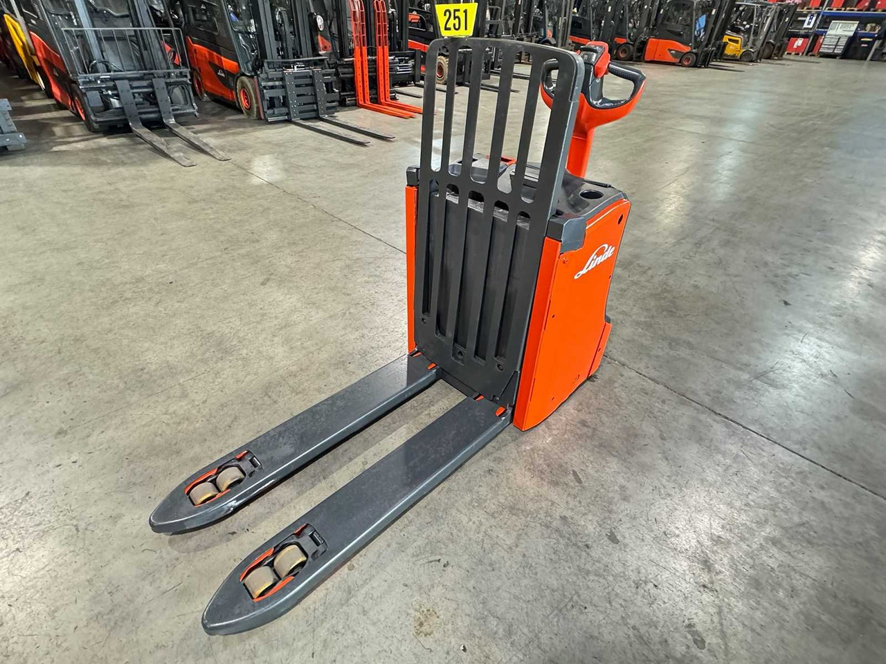 2020 LINDE T16L PALLET TRUCK ANT STACKER INITIAL STROKE 1,423 HOURS - Gaffeltruck: bilde 4 2020 LINDE T16L PALLET TRUCK ANT STACKER INITIAL STROKE 1,423 HOURS - Gaffeltruck: bilde 4