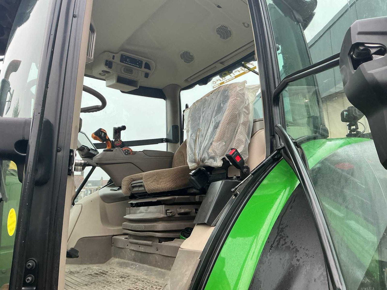 Traktor 2023 JOHN DEERE 6195R FARM TRACTOR: bilde 11