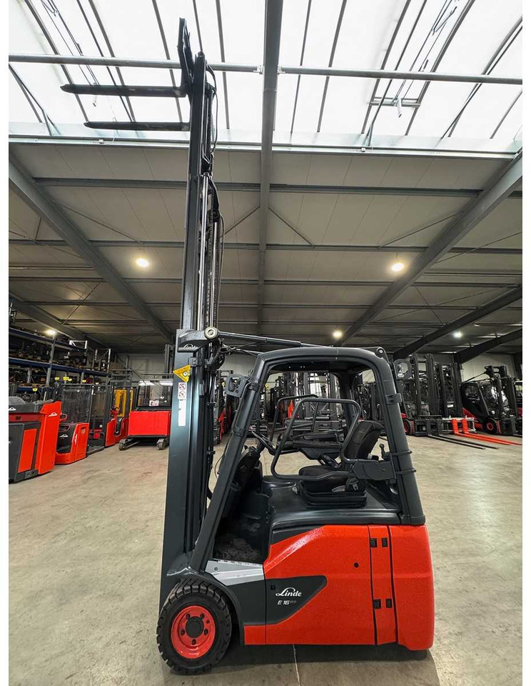 33/2021 SERVICE + UVV 12/2026 LINDE E16 1,600KG TRIPLEX ELECTRIC FORKLIFT 15,113 HOURS - Gaffeltruck: bilde 4 33/2021 SERVICE + UVV 12/2026 LINDE E16 1,600KG TRIPLEX ELECTRIC FORKLIFT 15,113 HOURS - Gaffeltruck: bilde 4