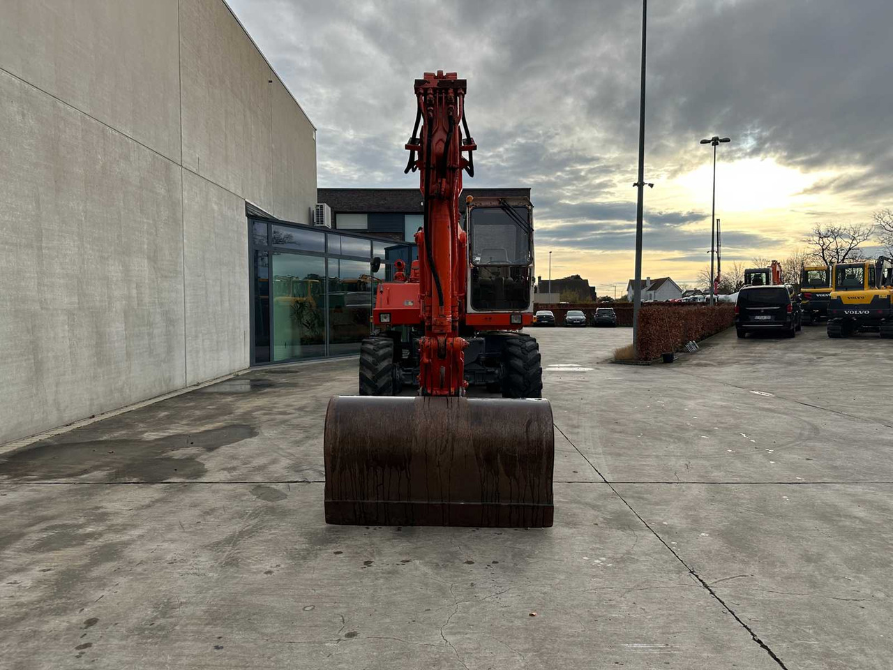 ATLAS - 1985 - 1302E - WHEELED EXCAVATOR - Hjulgraver: bilde 2 ATLAS - 1985 - 1302E - WHEELED EXCAVATOR - Hjulgraver: bilde 2