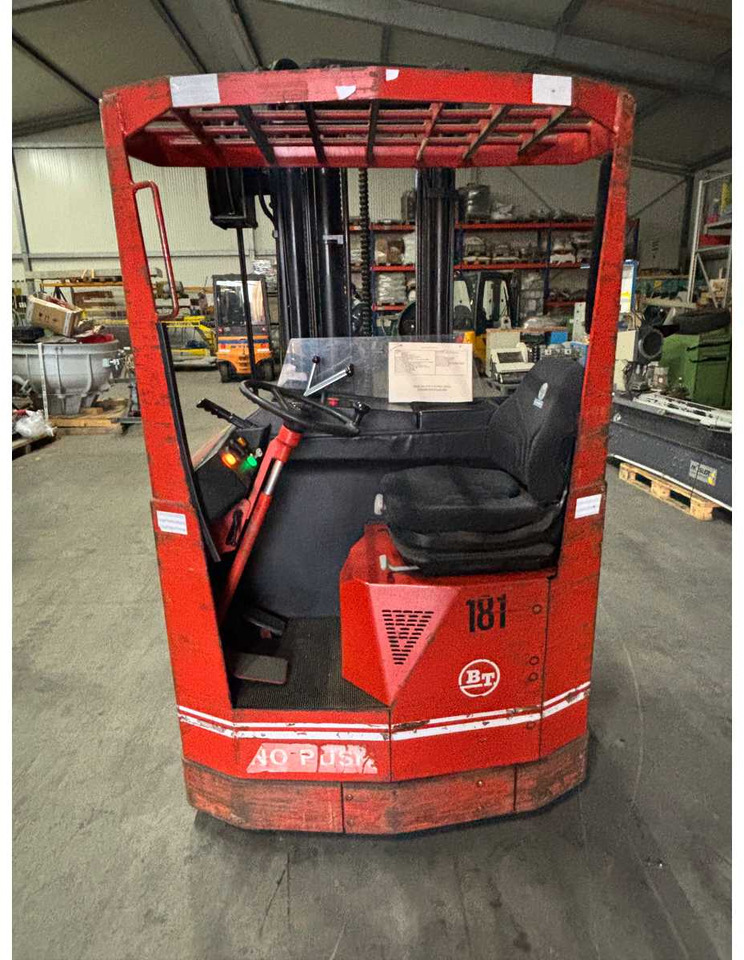 BT BT RT 1350 E REACH FORKLIFT - Gaffeltruck: bilde 2 BT BT RT 1350 E REACH FORKLIFT - Gaffeltruck: bilde 2