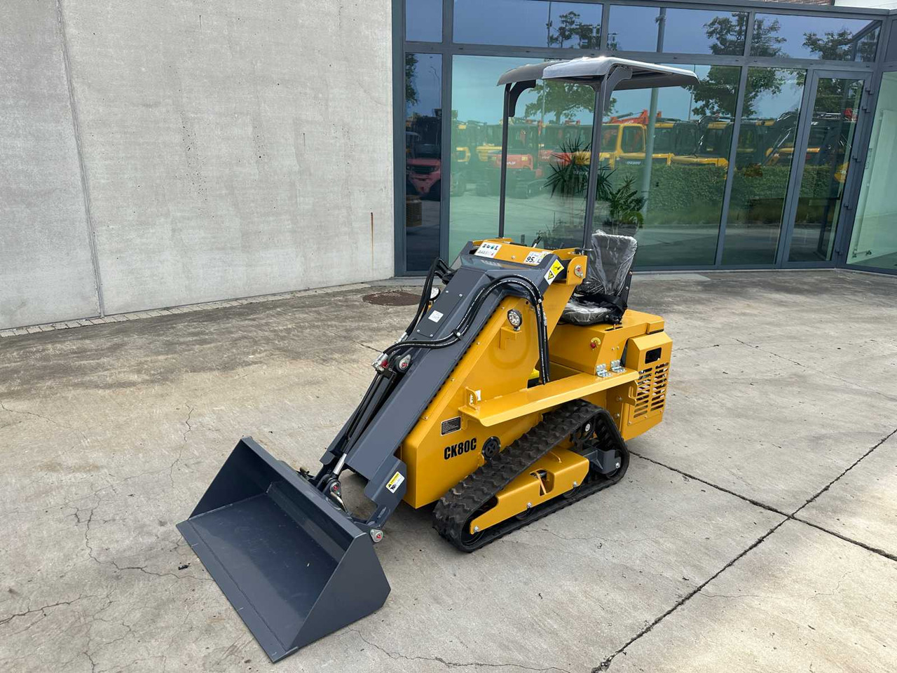 CAPTOK - 2025 - CK80C - SKID STEER LOADER - Kompakt beltelaster: bilde 1 CAPTOK - 2025 - CK80C - SKID STEER LOADER - Kompakt beltelaster: bilde 1