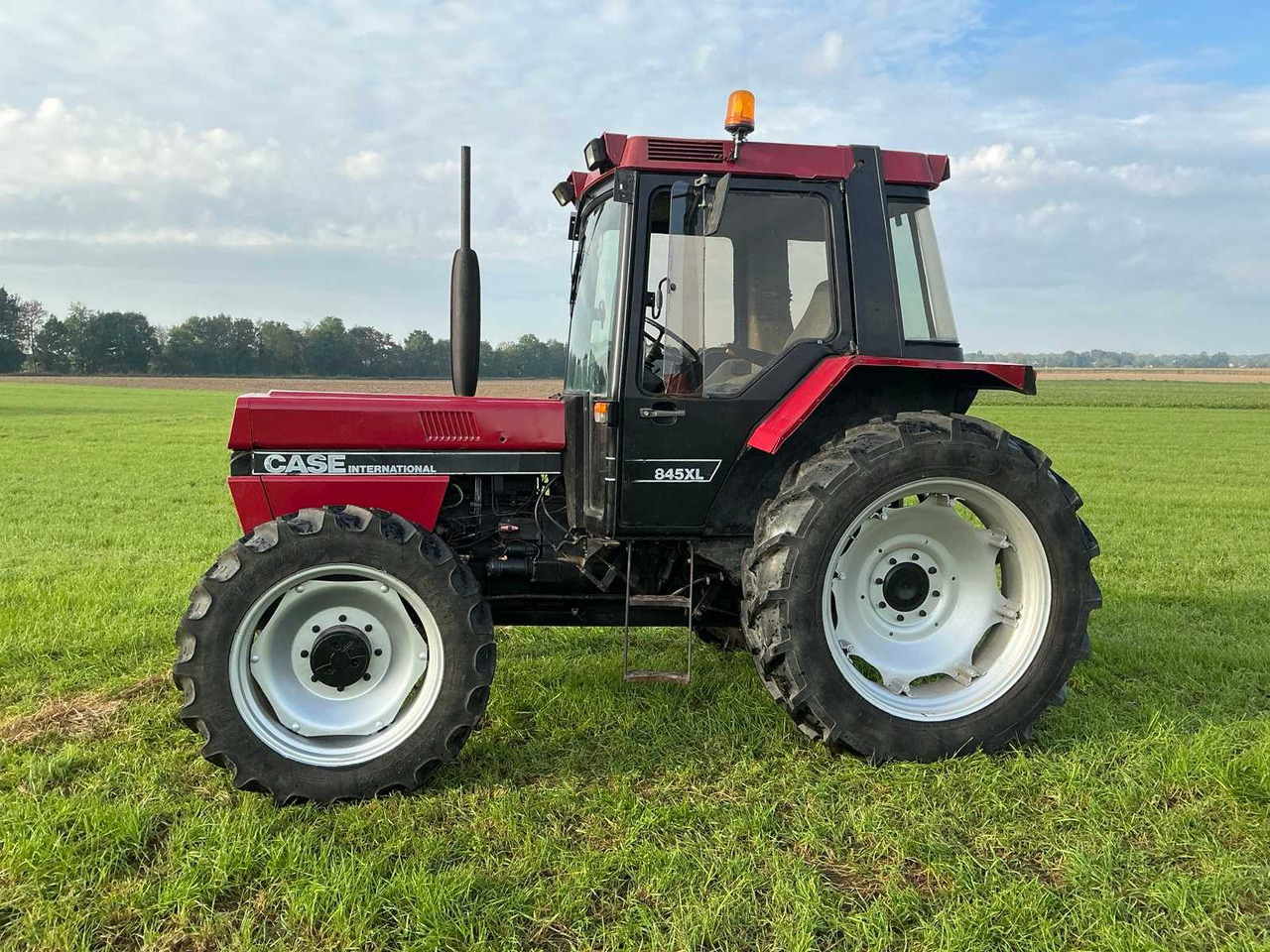 Case IH 845XL - Traktor: bilde 2 Case IH 845XL - Traktor: bilde 2