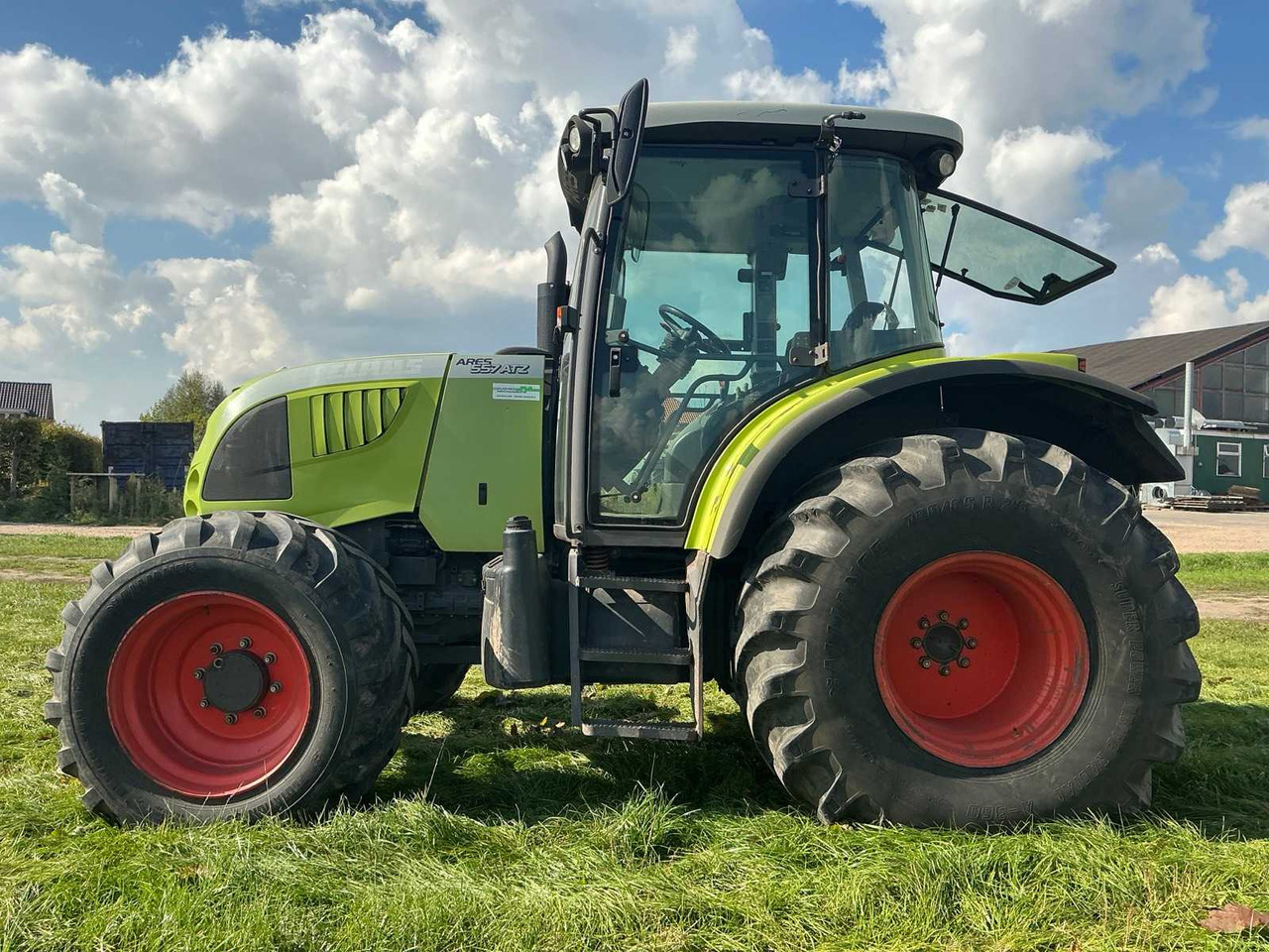 Claas Ares 557 ATZ - Traktor: bilde 2 Claas Ares 557 ATZ - Traktor: bilde 2