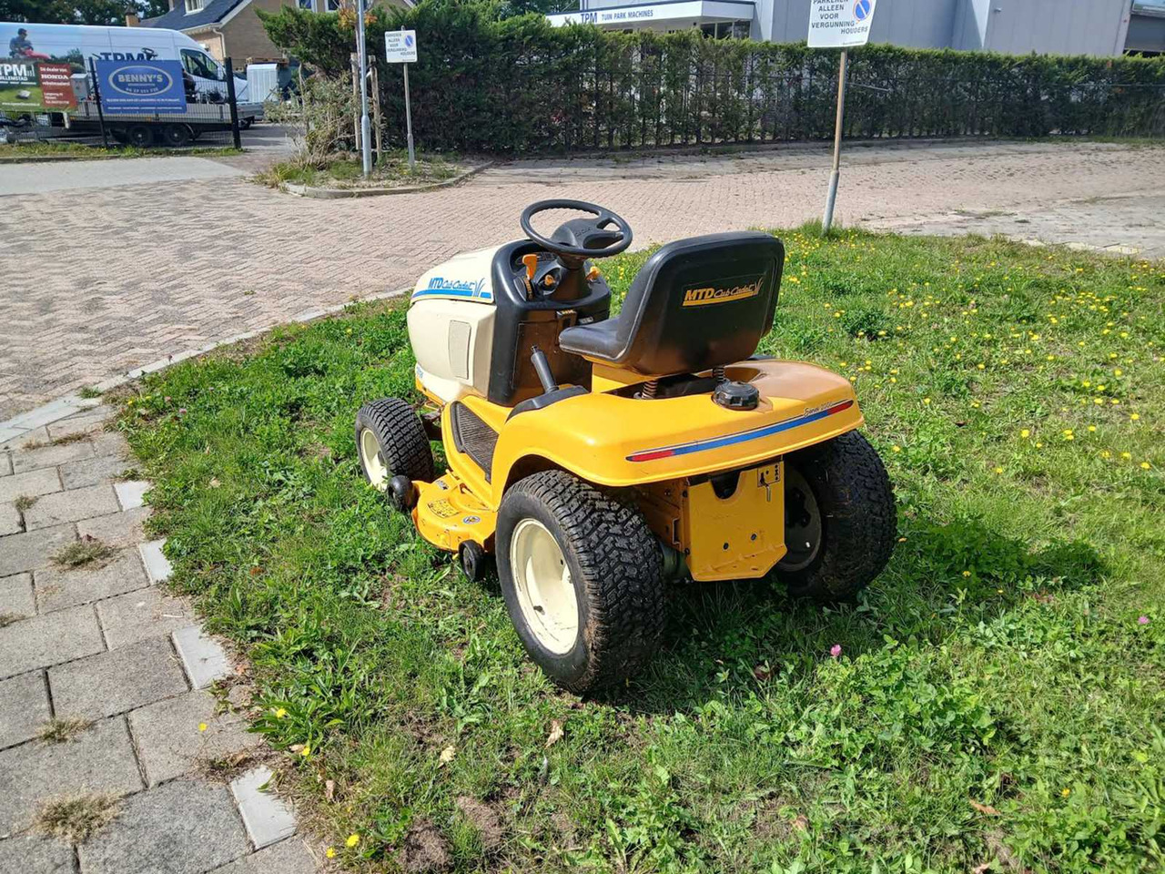 Cub Cadet hds2185 - Gressklipper: bilde 2 Cub Cadet hds2185 - Gressklipper: bilde 2