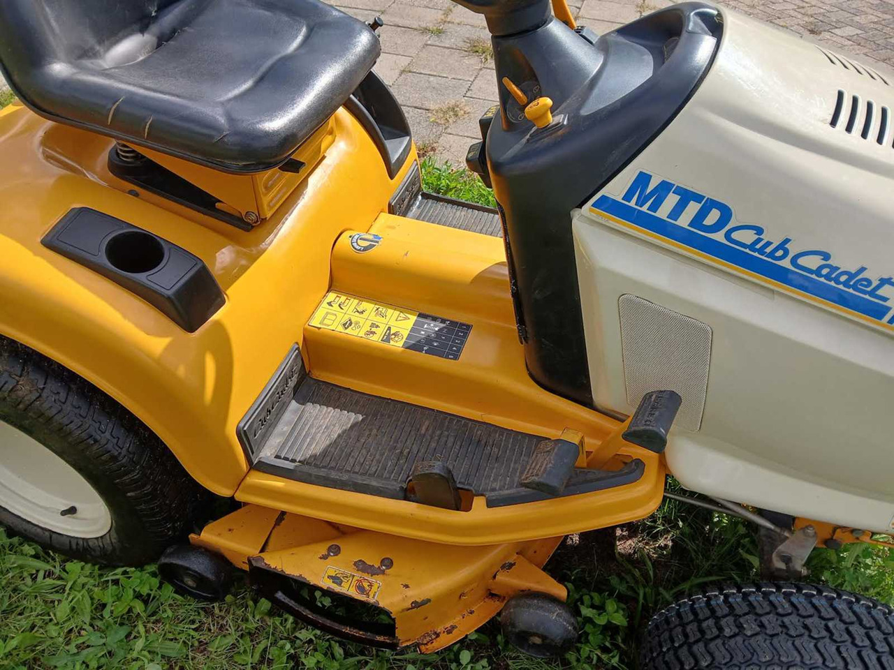 Cub Cadet hds2185 - Gressklipper: bilde 5 Cub Cadet hds2185 - Gressklipper: bilde 5