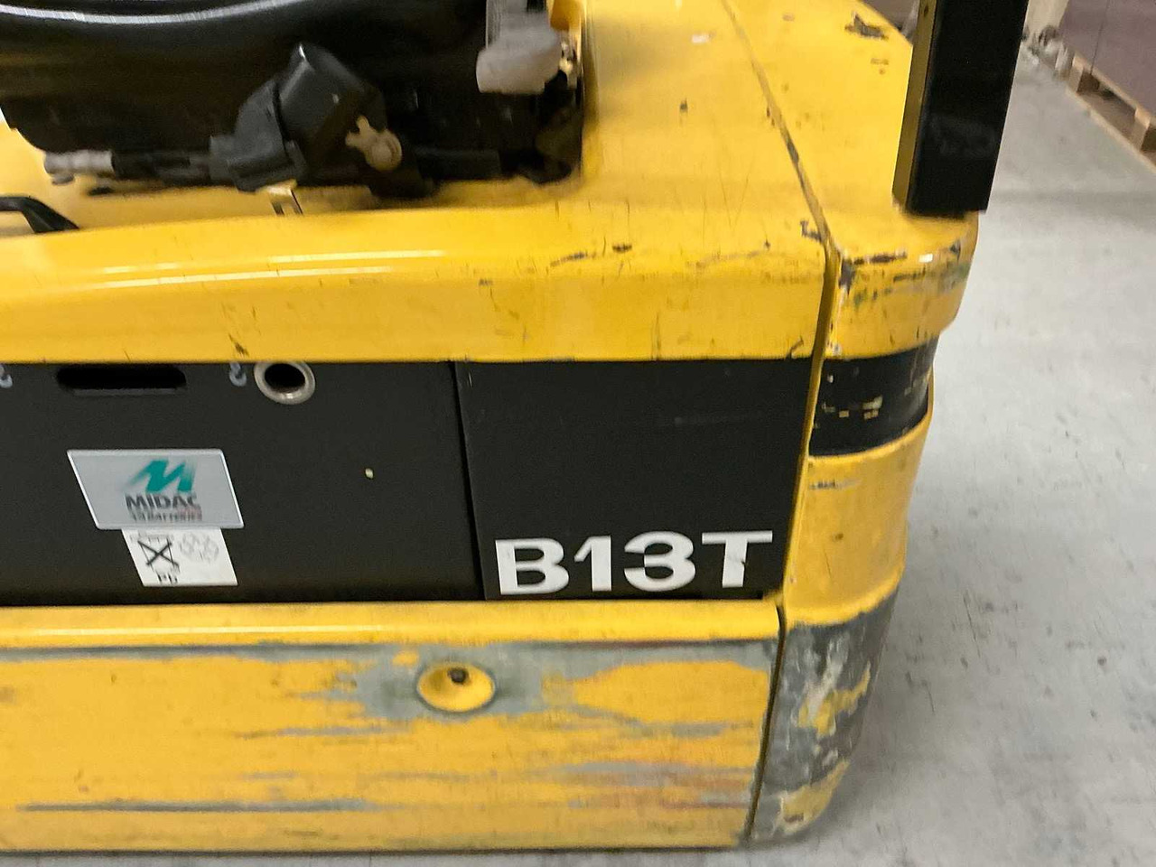 DAEWOO - B13T - FORKLIFT WITH MANDREL - Gaffeltruck: bilde 2 DAEWOO - B13T - FORKLIFT WITH MANDREL - Gaffeltruck: bilde 2