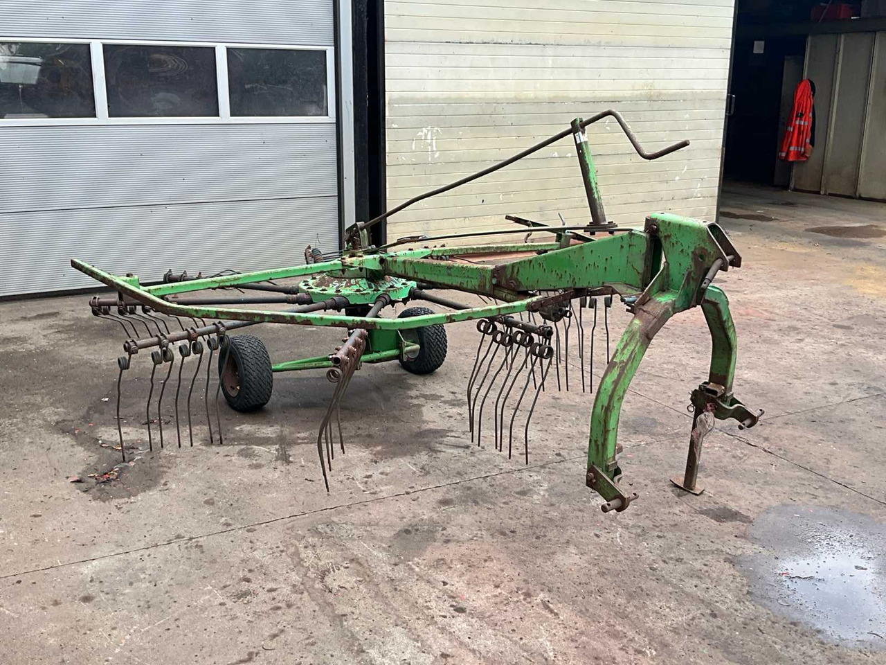 Deutz-Fahr - Grasutstyr: bilde 4 Deutz-Fahr - Grasutstyr: bilde 4