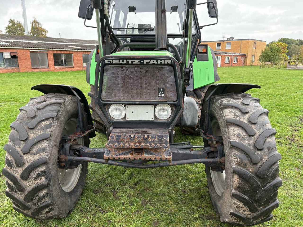 Deutz-Fahr DX 6.05 - Traktor: bilde 2 Deutz-Fahr DX 6.05 - Traktor: bilde 2