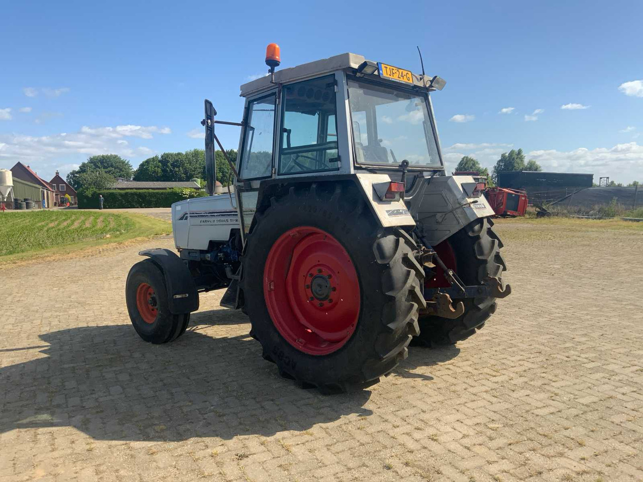 Fendt 309/900 LS Turbumatic - Traktor: bilde 5 Fendt 309/900 LS Turbumatic - Traktor: bilde 5