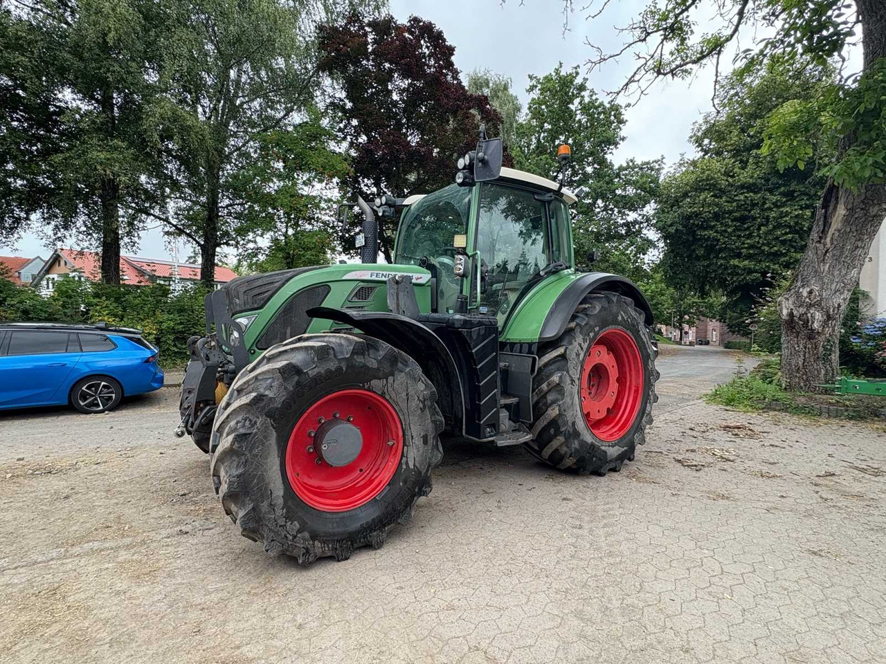 Fendt 724 Vario SCR - Traktor: bilde 1 Fendt 724 Vario SCR - Traktor: bilde 1