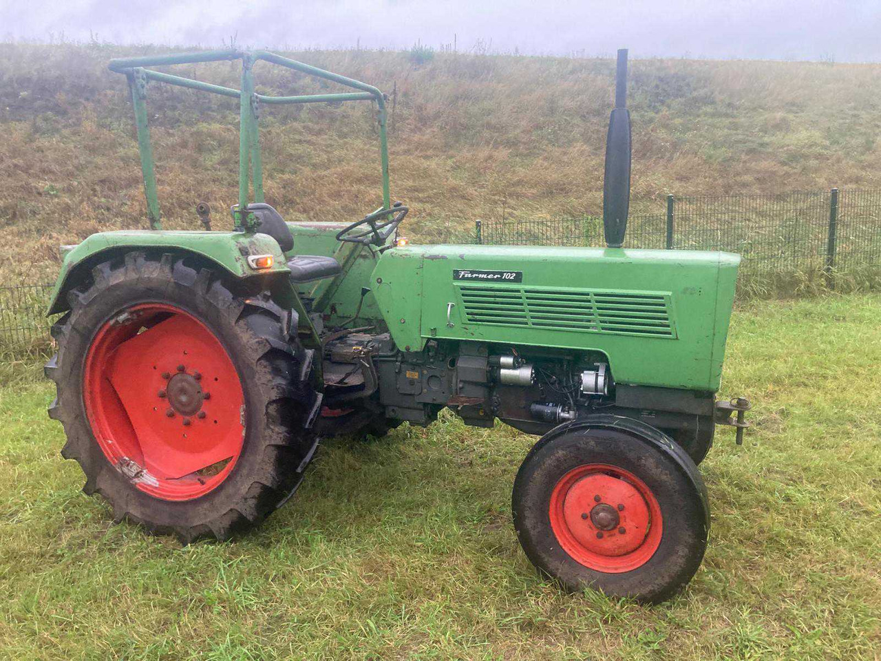 Fendt Farmer 102 - Traktor: bilde 5 Fendt Farmer 102 - Traktor: bilde 5