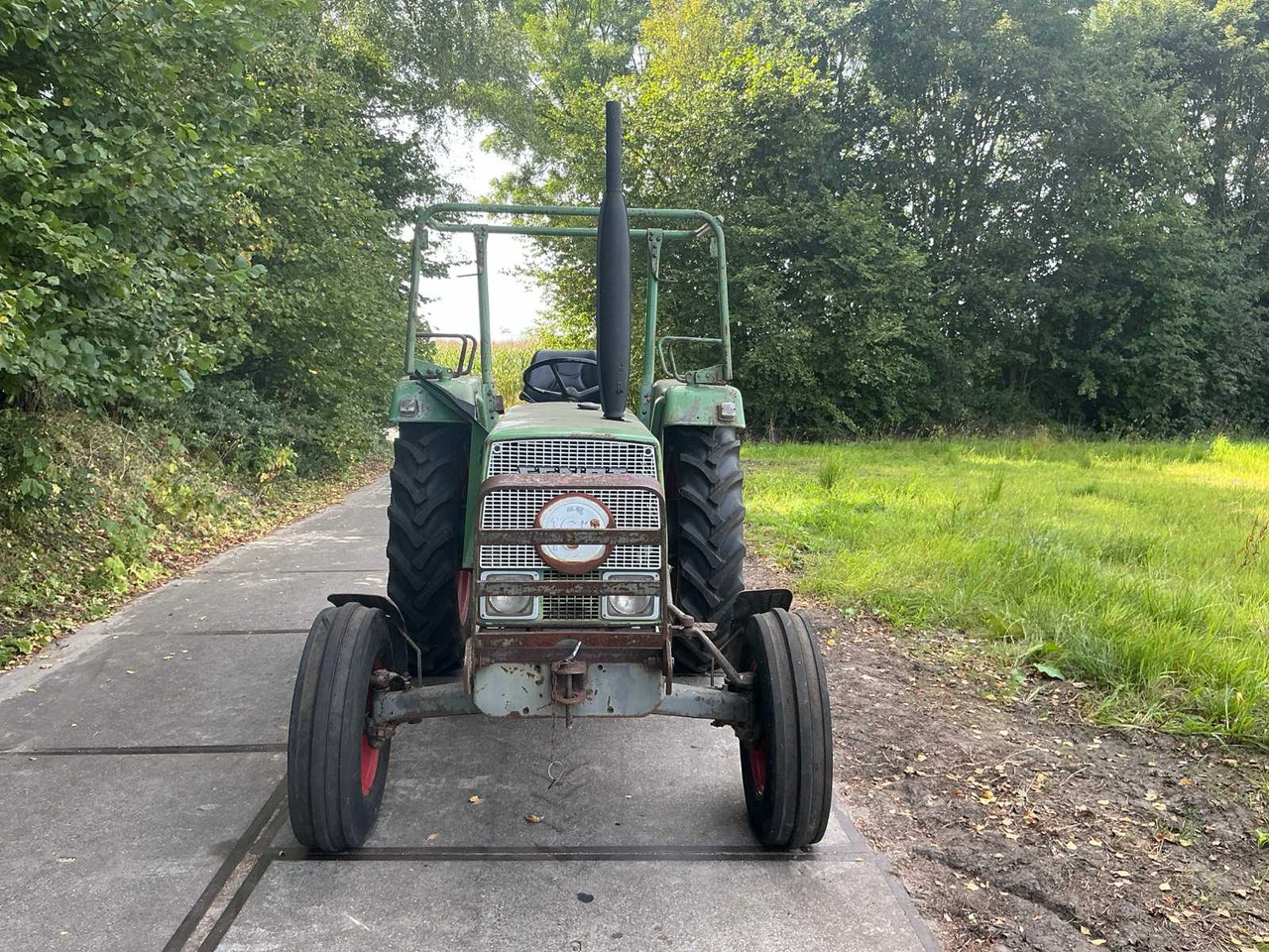 Fendt Farmer 103 - Traktor: bilde 2 Fendt Farmer 103 - Traktor: bilde 2