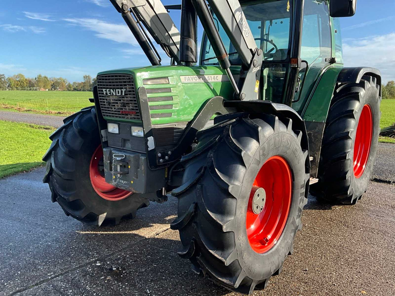 Traktor Fendt Favorit 512C Turboshift: bilde 12 Traktor Fendt Favorit 512C Turboshift: bilde 12
