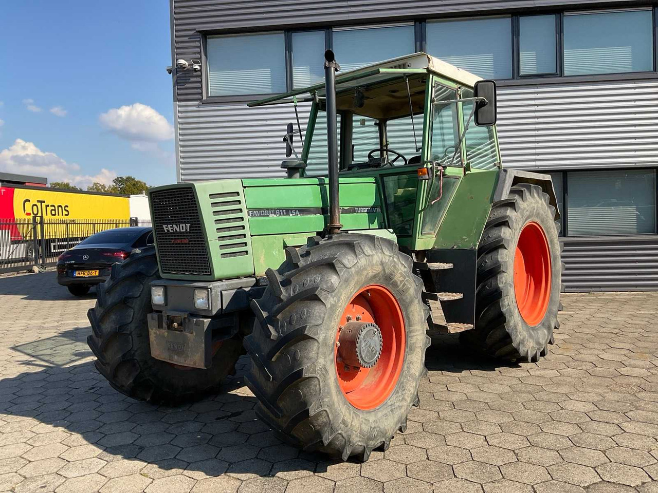 Fendt Favorit 611 LSA Turbomatik - Traktor: bilde 1 Fendt Favorit 611 LSA Turbomatik - Traktor: bilde 1
