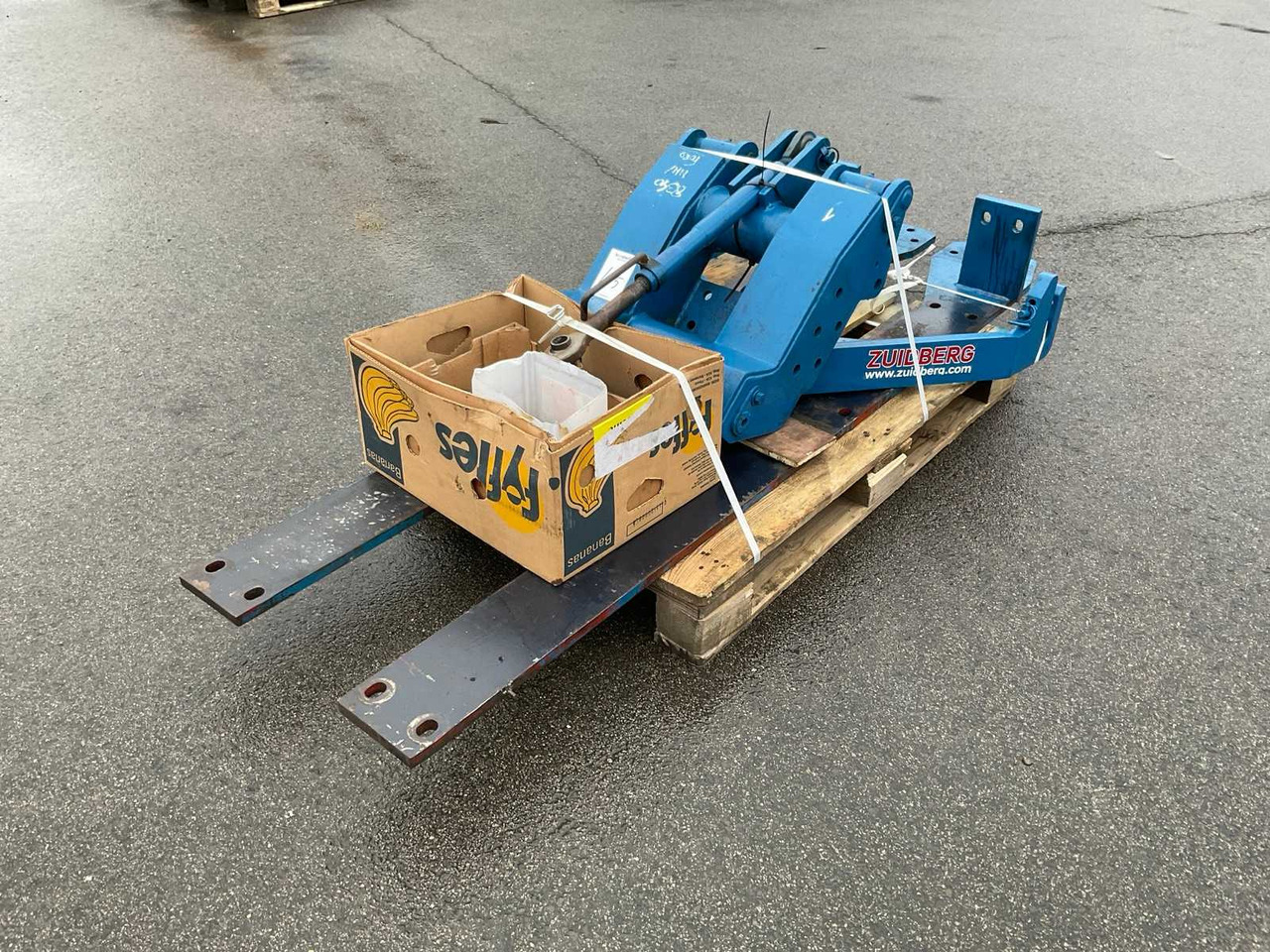 Ford / New Holland 10/40/TW serie Zuidberg - Frontlaster for traktor: bilde 5 Ford / New Holland 10/40/TW serie Zuidberg - Frontlaster for traktor: bilde 5