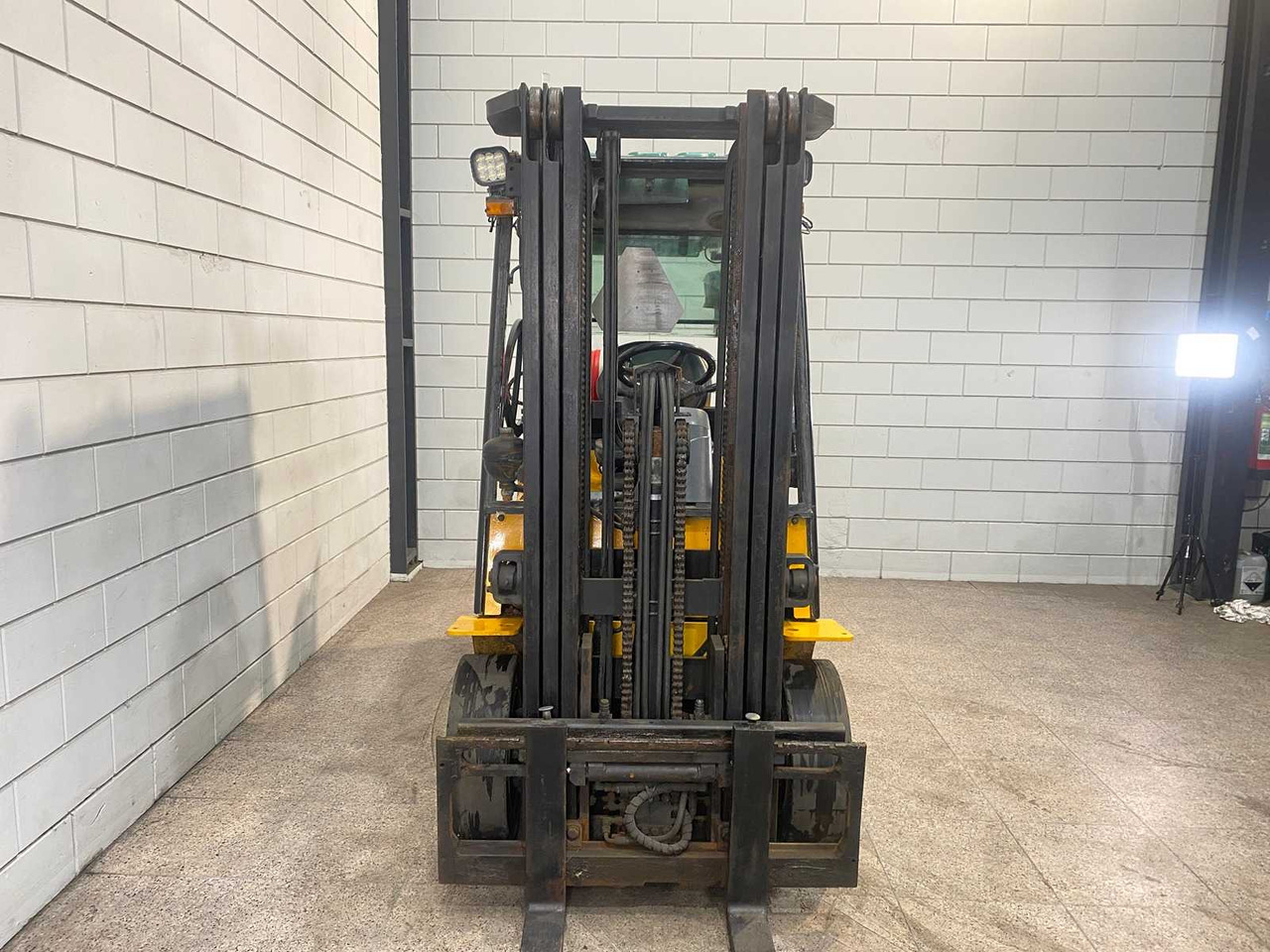 HYUNDAI - 2012 - 25L-7A - FORKLIFT TRUCK - Gaffeltruck: bilde 2 HYUNDAI - 2012 - 25L-7A - FORKLIFT TRUCK - Gaffeltruck: bilde 2