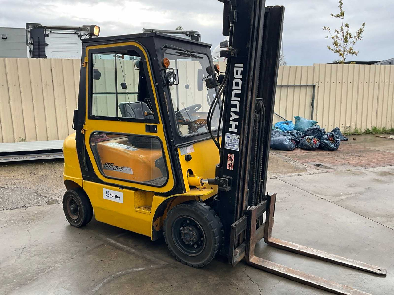 HYUNDAI HDF25-5 FORKLIFT - Gaffeltruck: bilde 4 HYUNDAI HDF25-5 FORKLIFT - Gaffeltruck: bilde 4
