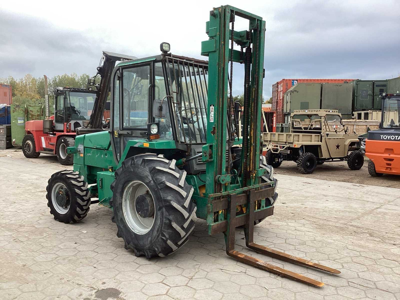 JCB 4X4 FORKLIFT - Gaffeltruck: bilde 2 JCB 4X4 FORKLIFT - Gaffeltruck: bilde 2