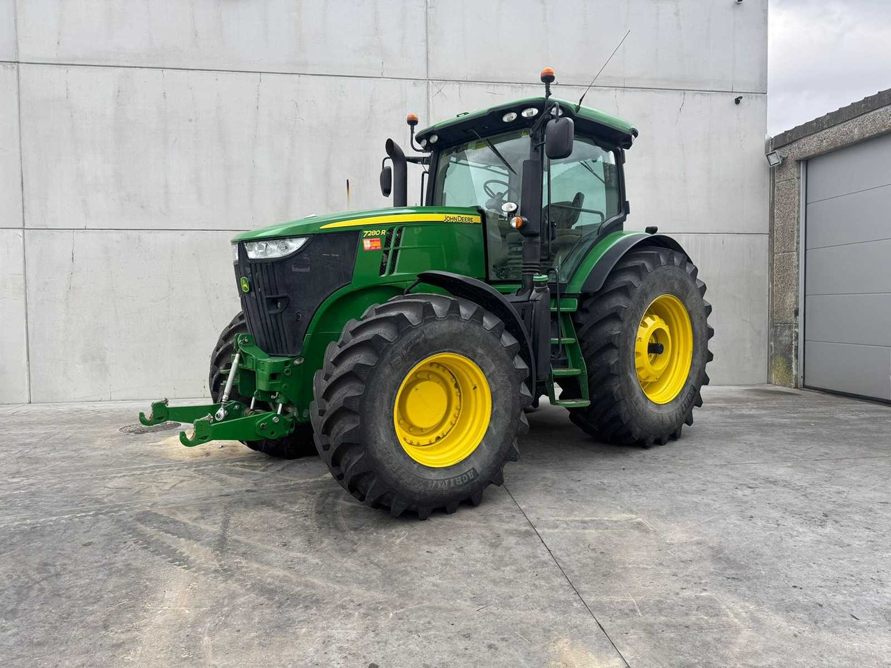 JOHN DEERE - 7280R - 4-WHEEL DRIVE TRACTOR - 2012 - Traktor: bilde 1 JOHN DEERE - 7280R - 4-WHEEL DRIVE TRACTOR - 2012 - Traktor: bilde 1