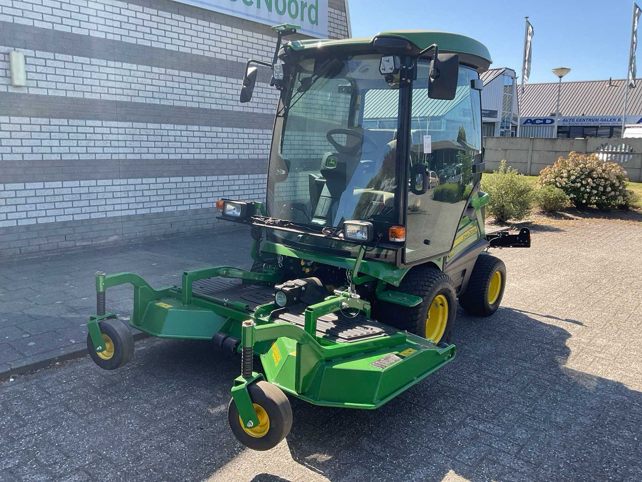 John Deere 1585 TerrainCut - Gressklipper: bilde 1 John Deere 1585 TerrainCut - Gressklipper: bilde 1