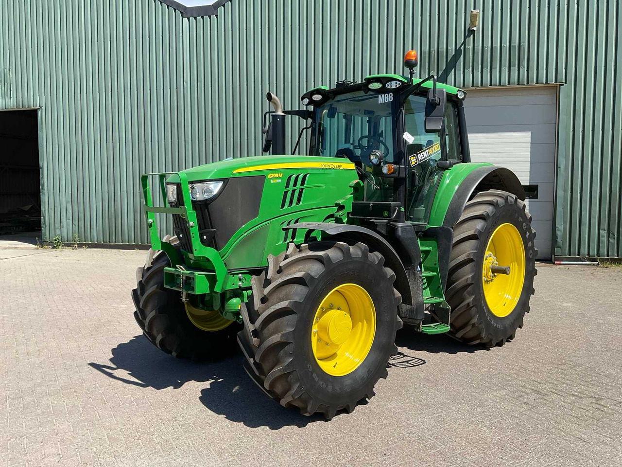 John Deere 6195M - Traktor: bilde 1 John Deere 6195M - Traktor: bilde 1