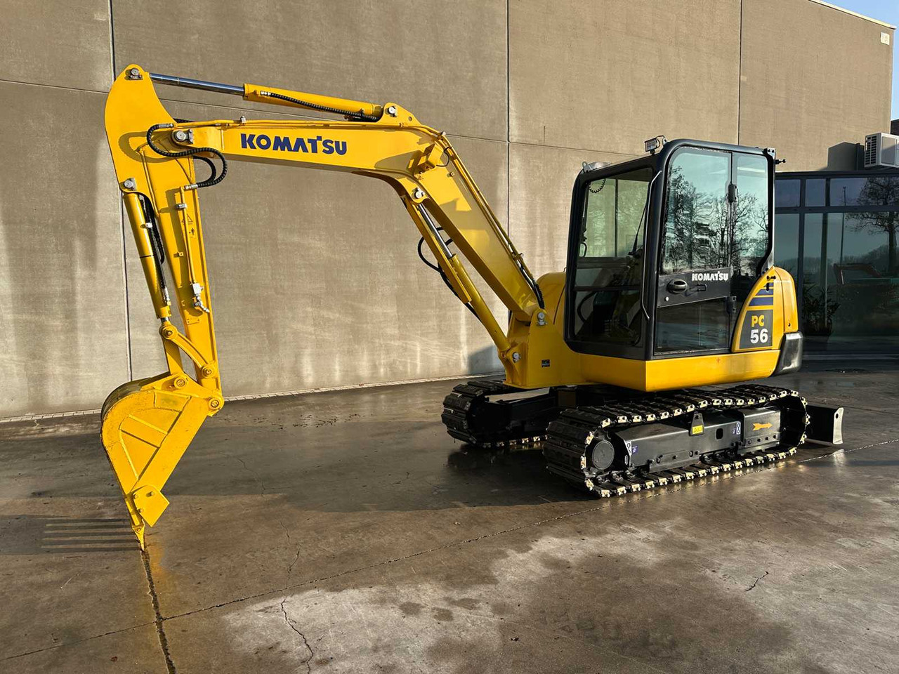 KOMATSU - PC56-7 - MIDI EXCAVATOR - Gravemaskin: bilde 1 KOMATSU - PC56-7 - MIDI EXCAVATOR - Gravemaskin: bilde 1