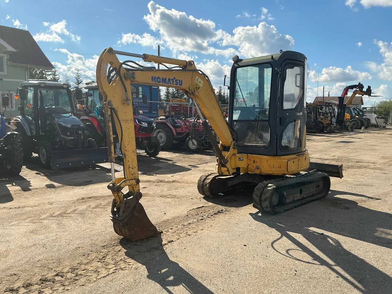 Komatsu KOMATSU - PC 27 MR-2 - MINI-EXCAVATOR - 2006 - Minigraver: bilde 2 Komatsu KOMATSU - PC 27 MR-2 - MINI-EXCAVATOR - 2006 - Minigraver: bilde 2