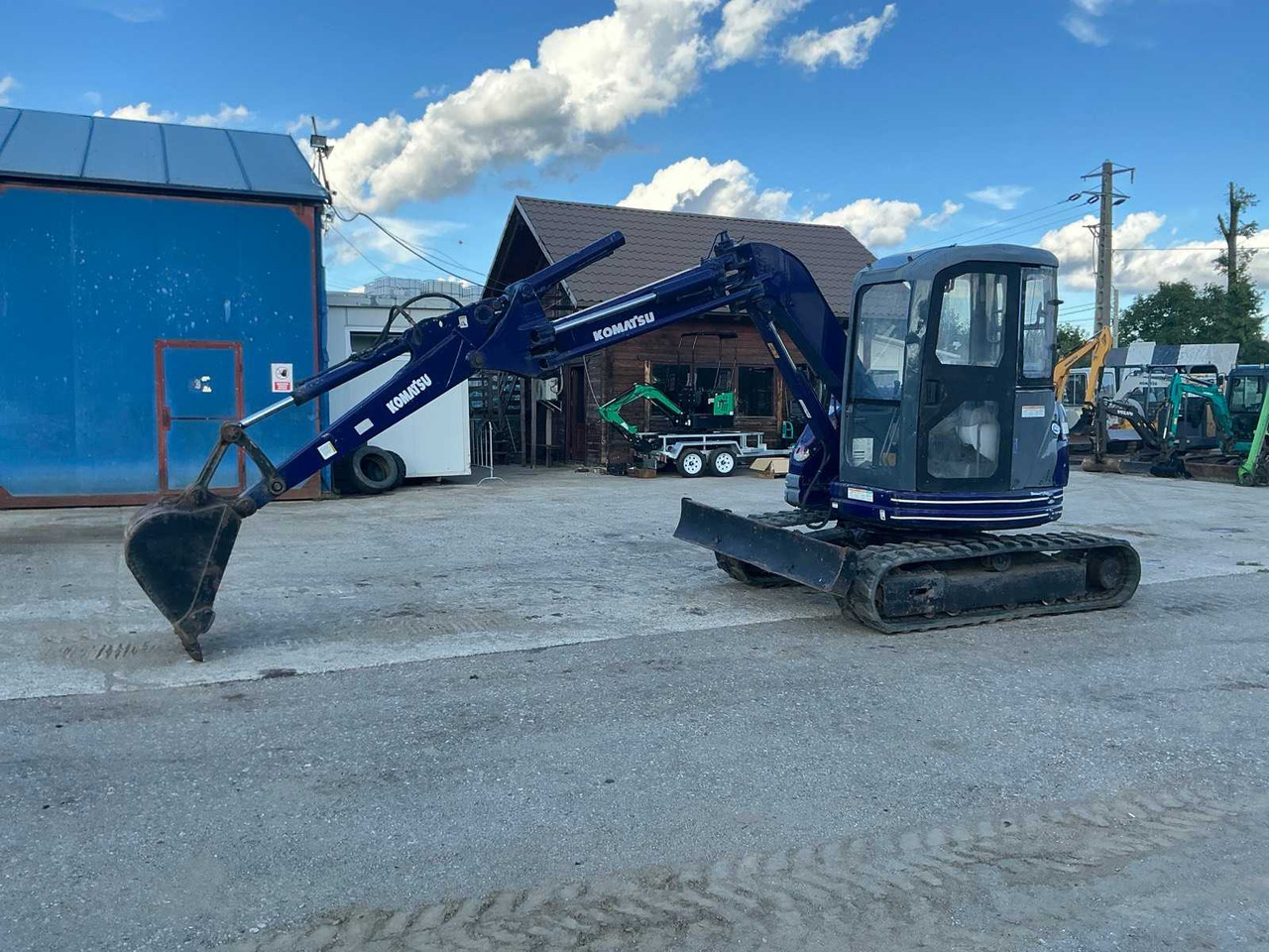 Komatsu KOMATSU - PC50 UU-2 - MINI-EXCAVATOR - 2005 - Minigraver: bilde 2 Komatsu KOMATSU - PC50 UU-2 - MINI-EXCAVATOR - 2005 - Minigraver: bilde 2