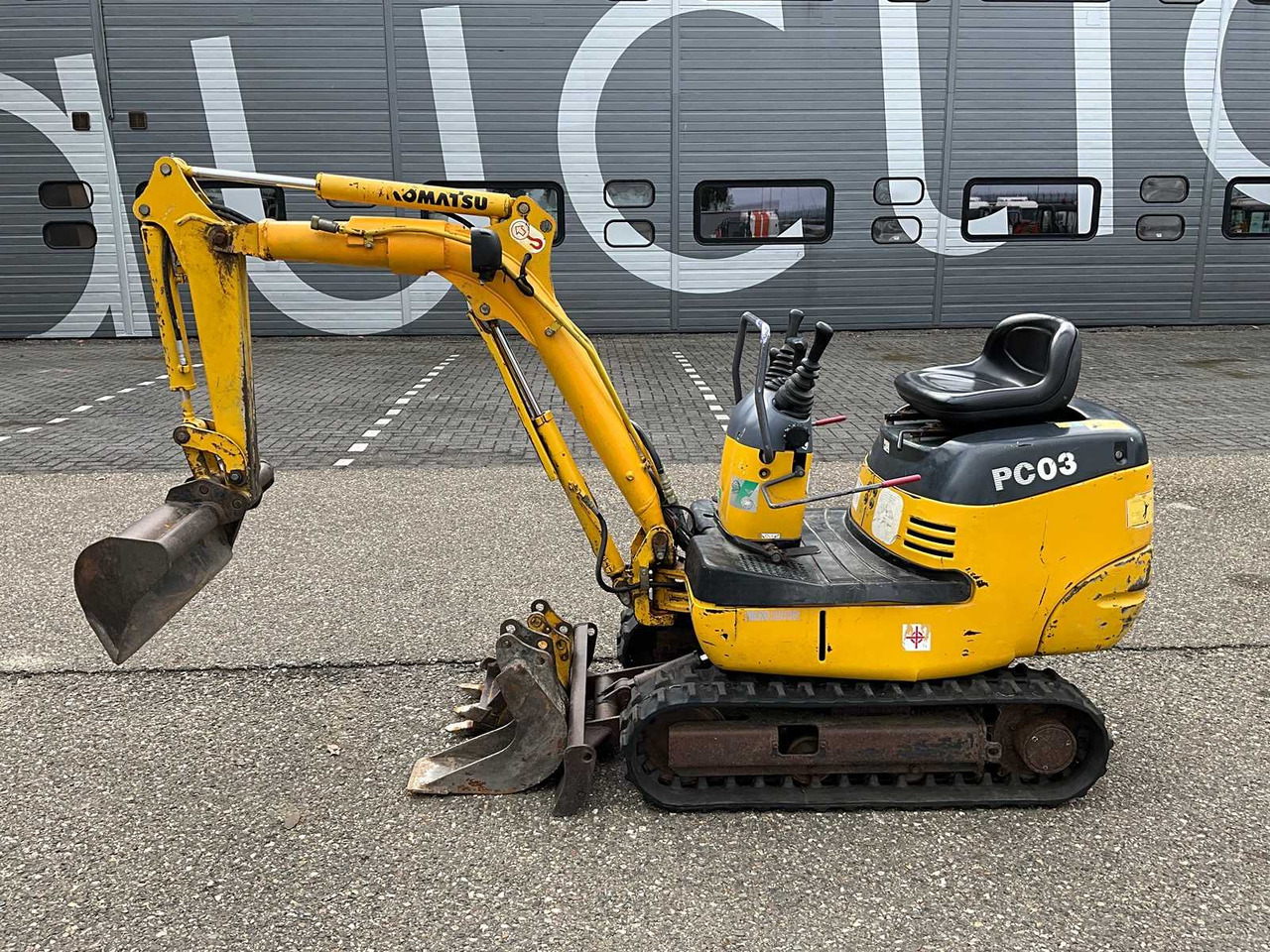 Komatsu PC03 - Minigraver: bilde 2 Komatsu PC03 - Minigraver: bilde 2