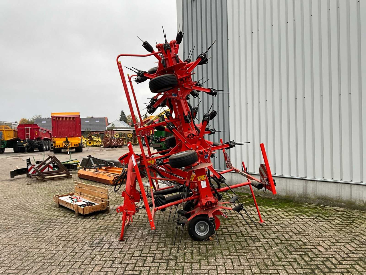 Kuhn GF10803 - Grasutstyr: bilde 2 Kuhn GF10803 - Grasutstyr: bilde 2