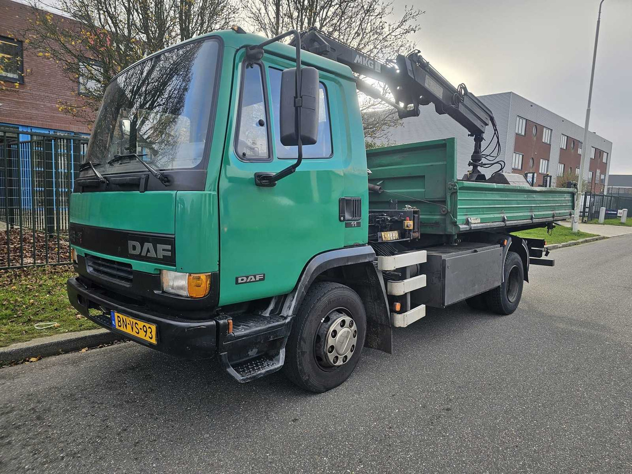 DAF - AE45/150 TI - MET MKG LOADER CRANE WITH ROTARY SQUEEZER AND TIPPER - FIRST OWNER - 131699KM - MOT 8-2026 - Lastebil: bilde 1 DAF - AE45/150 TI - MET MKG LOADER CRANE WITH ROTARY SQUEEZER AND TIPPER - FIRST OWNER - 131699KM - MOT 8-2026 - Lastebil: bilde 1