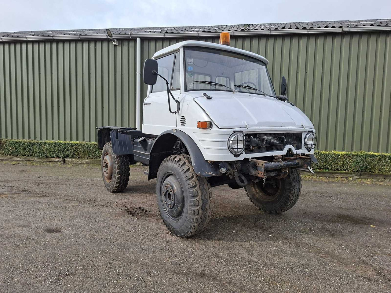 UNIMOG - 406 - TRUCK - Lastebil: bilde 2 UNIMOG - 406 - TRUCK - Lastebil: bilde 2