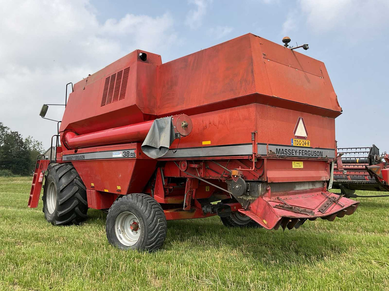 Massey Ferguson 38 RS - Skurtresker: bilde 4 Massey Ferguson 38 RS - Skurtresker: bilde 4