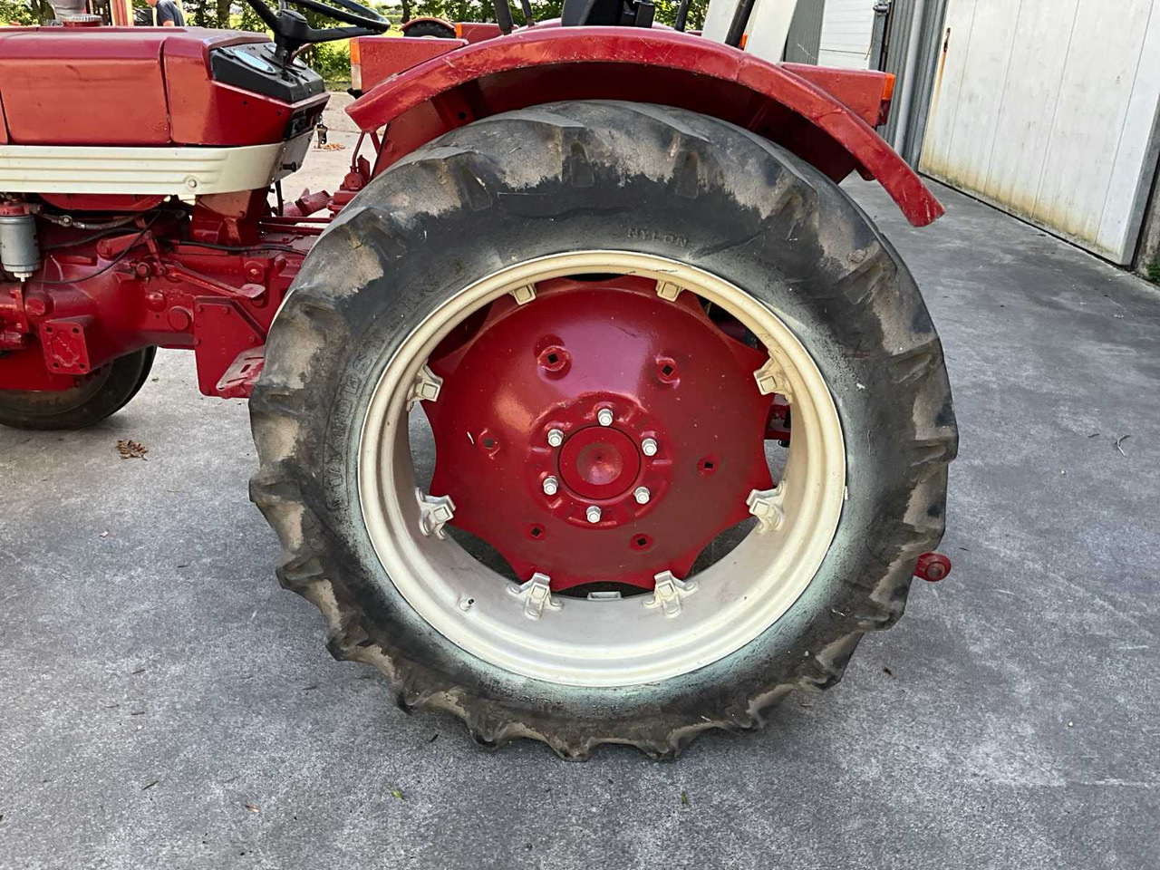 McCormick International 423 - Traktor: bilde 5 McCormick International 423 - Traktor: bilde 5