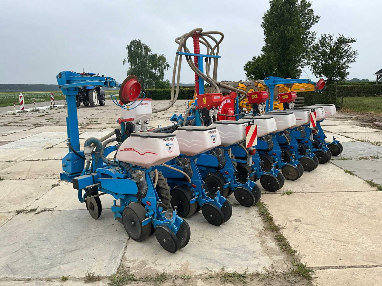 Monosem NG plus monoshox M-8R - Utstyr til såing og planting: bilde 2 Monosem NG plus monoshox M-8R - Utstyr til såing og planting: bilde 2