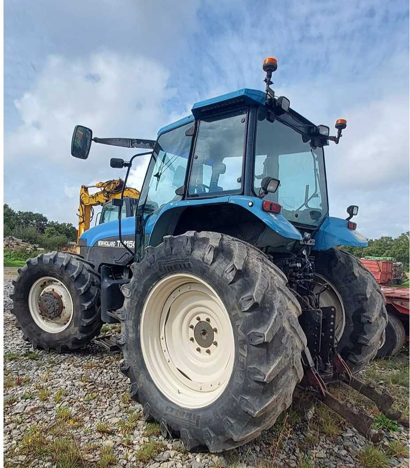NEW HOLLAND - 2000 - TM150 - 4WD AGRICULTURAL TRACTOR - Traktor: bilde 2 NEW HOLLAND - 2000 - TM150 - 4WD AGRICULTURAL TRACTOR - Traktor: bilde 2