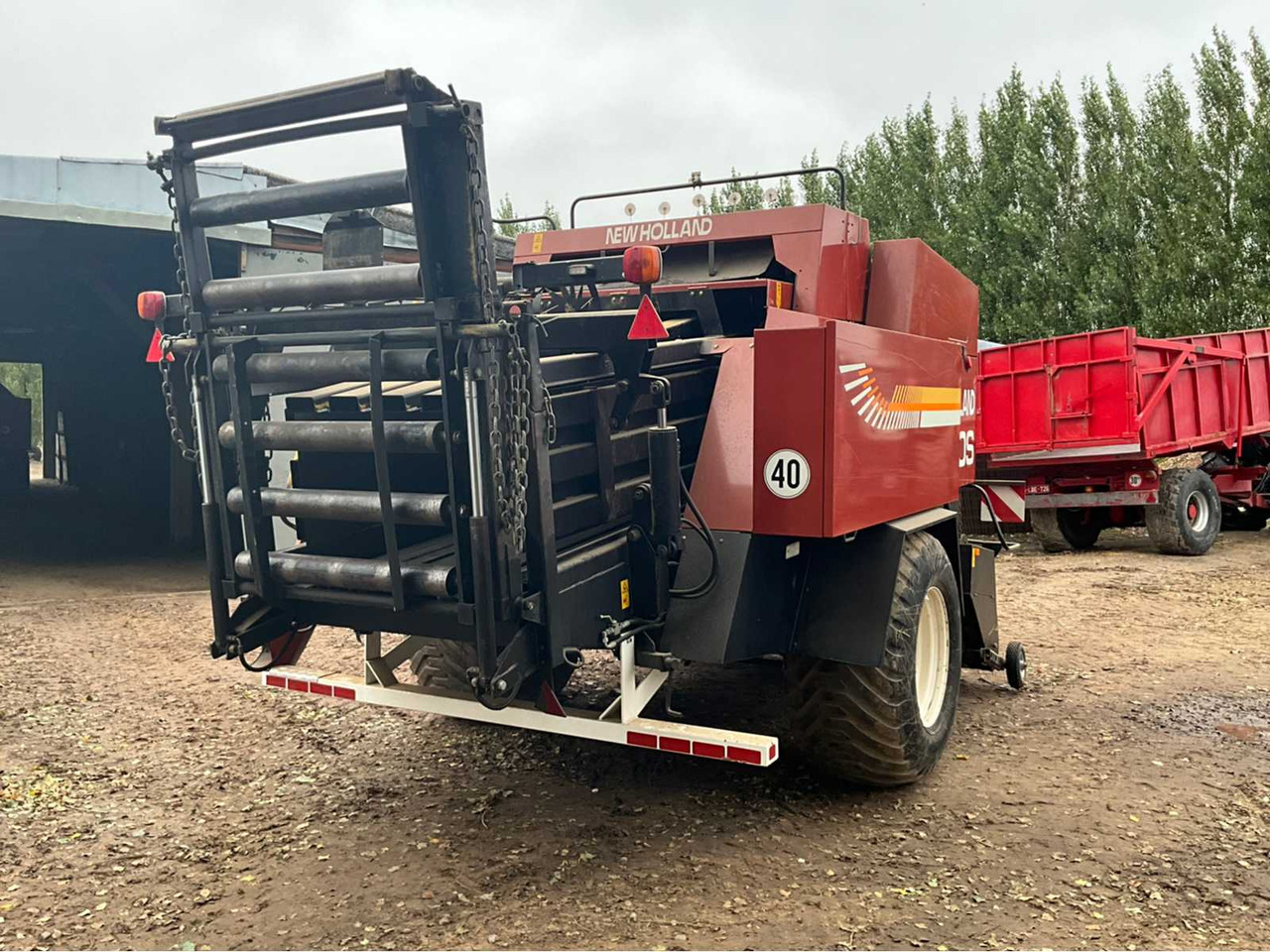 New Holland 4880S - Rundballepresse: bilde 4 New Holland 4880S - Rundballepresse: bilde 4