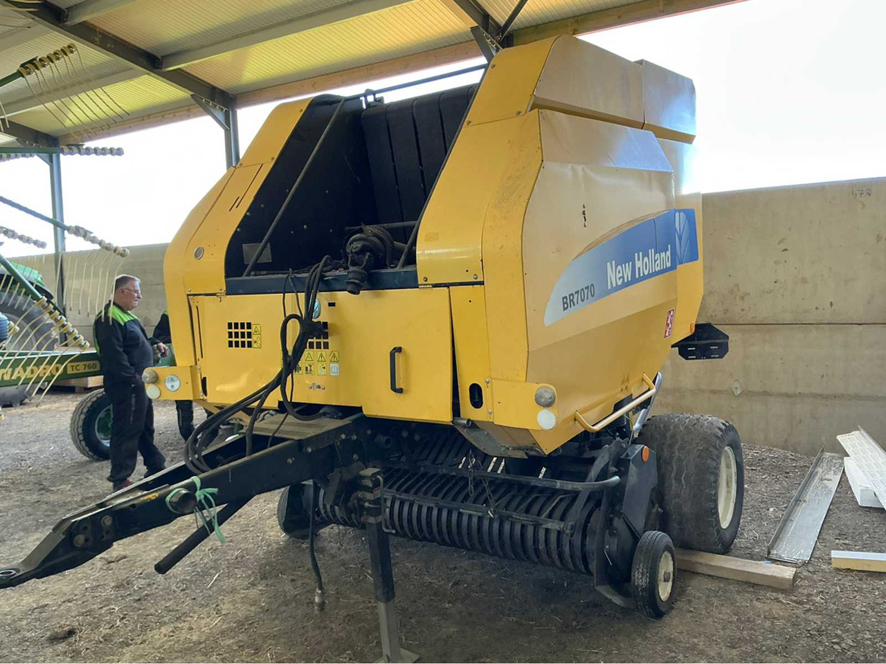Rundballepresse New Holland BR7070: bilde 7