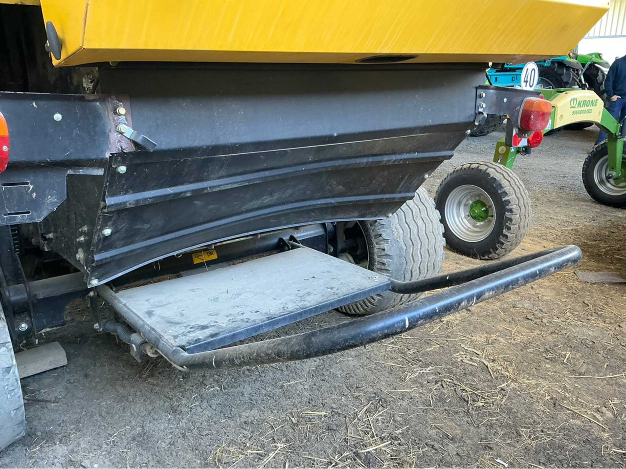 Rundballepresse New Holland BR7070: bilde 10