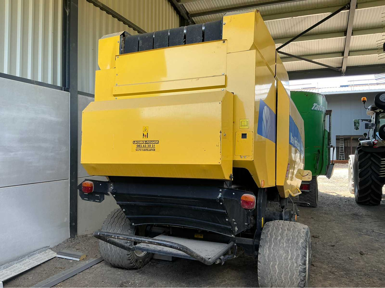 New Holland BR7070 - Rundballepresse: bilde 2 New Holland BR7070 - Rundballepresse: bilde 2