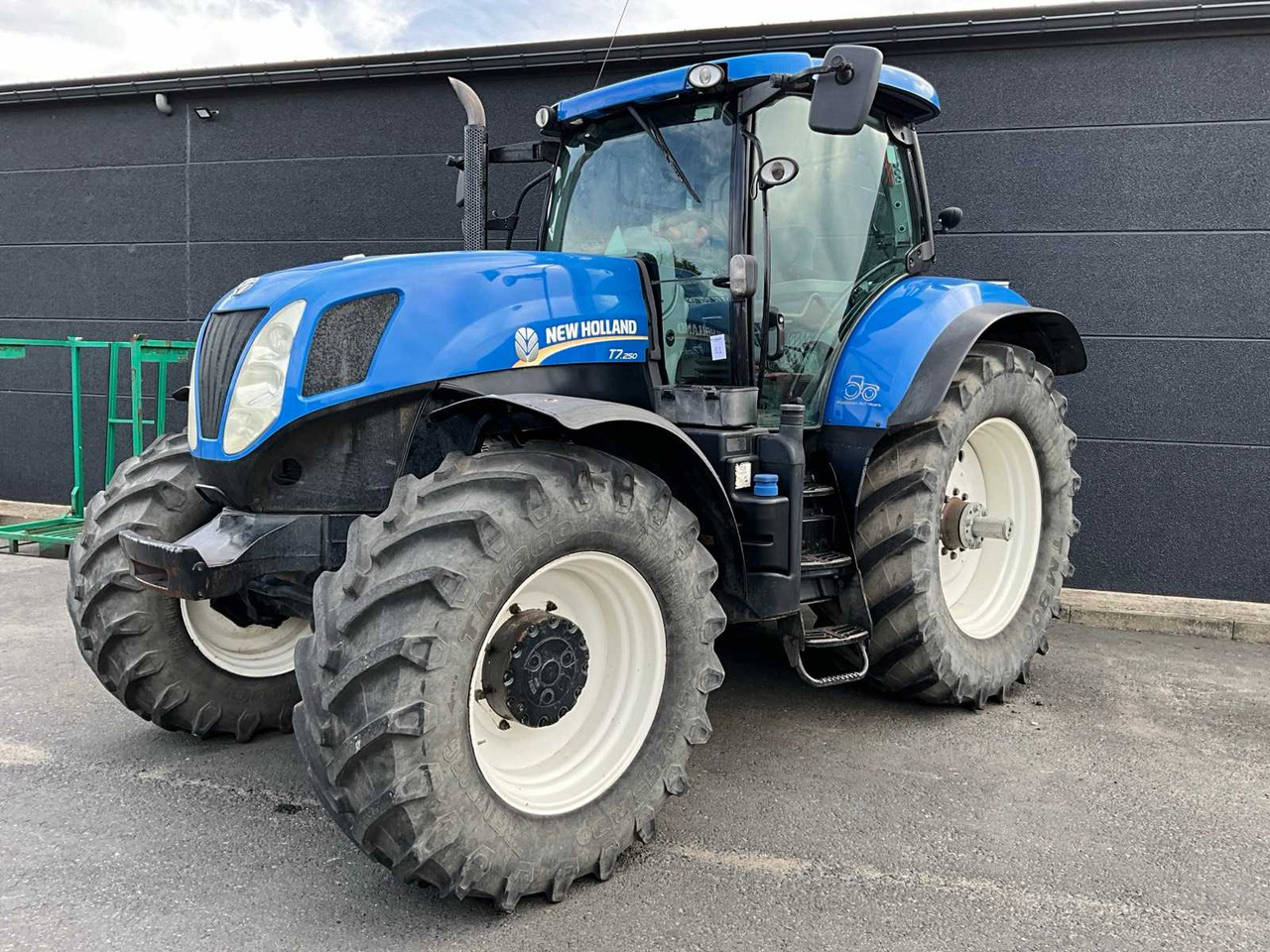 New Holland T7.250 - Traktor: bilde 1 New Holland T7.250 - Traktor: bilde 1