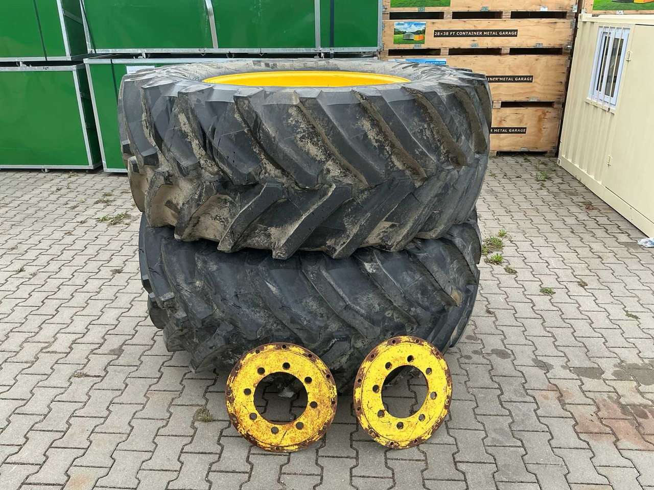 Pirelli TM800 - Dekk og felger for Traktor: bilde 1 Pirelli TM800 - Dekk og felger for Traktor: bilde 1