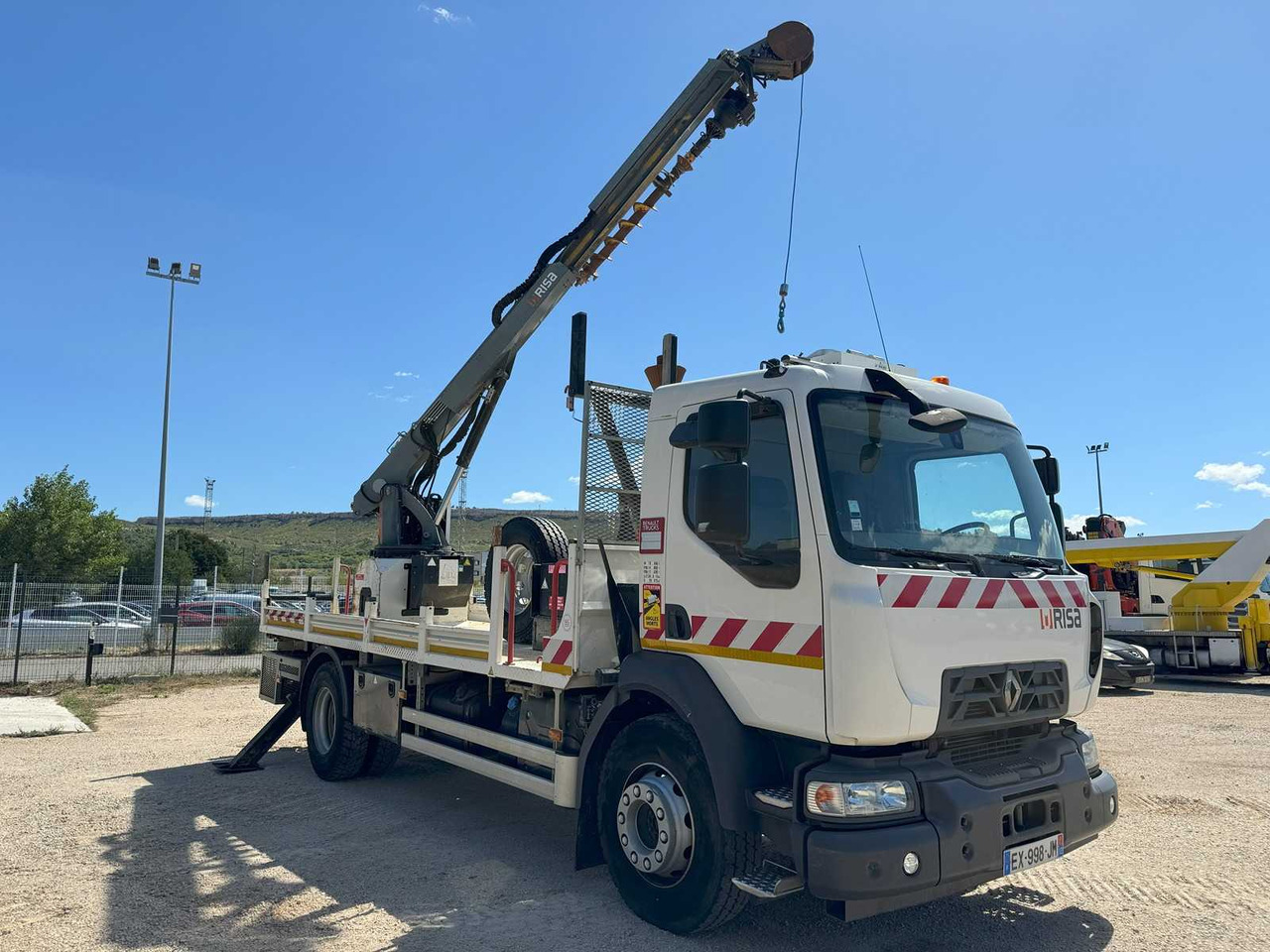 Risa Renault D14 G2T TARIÈRE - Planbil, Kranbil: bilde 3 Risa Renault D14 G2T TARIÈRE - Planbil, Kranbil: bilde 3