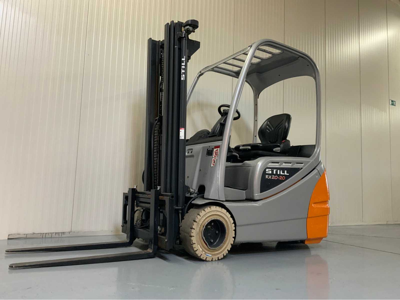 STILL RX20-20 - 4.3 METER TRIPLEX, FREE-LIFT, SIDE-SHIFT - FORKLIFT BJ. 2015 - Gaffeltruck: bilde 1 STILL RX20-20 - 4.3 METER TRIPLEX, FREE-LIFT, SIDE-SHIFT - FORKLIFT BJ. 2015 - Gaffeltruck: bilde 1