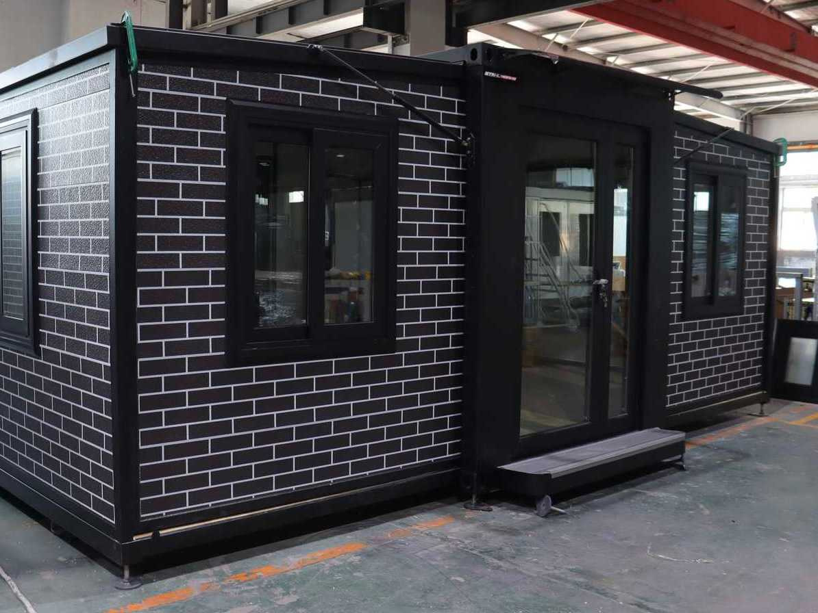 Stahlworks Deluxe (19ft*20ft) - Container og brakker: bilde 2 Stahlworks Deluxe (19ft*20ft) - Container og brakker: bilde 2